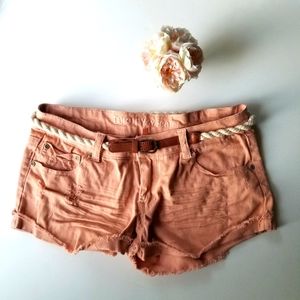 💸DONATED 💸 NWOT Peach/Blush Low Rise Jean Shorts